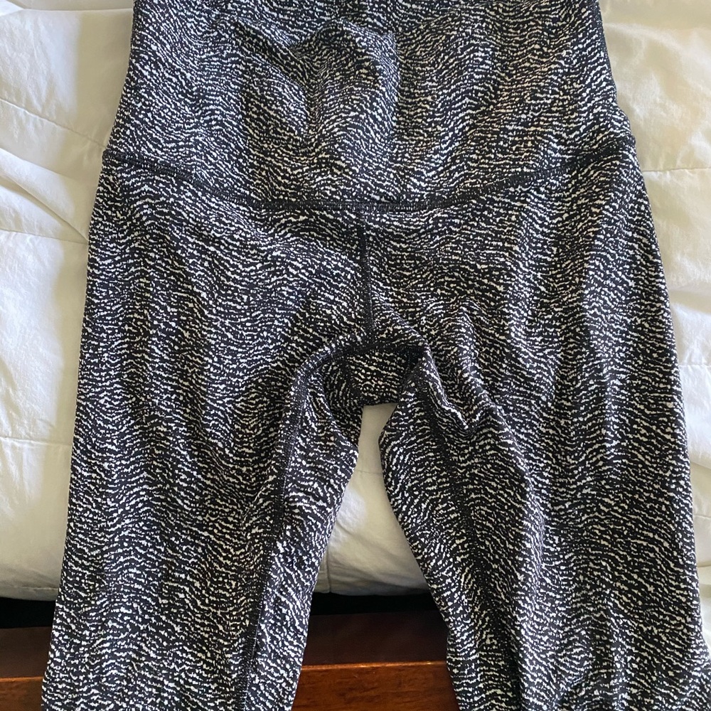 Lululemon crop leggings